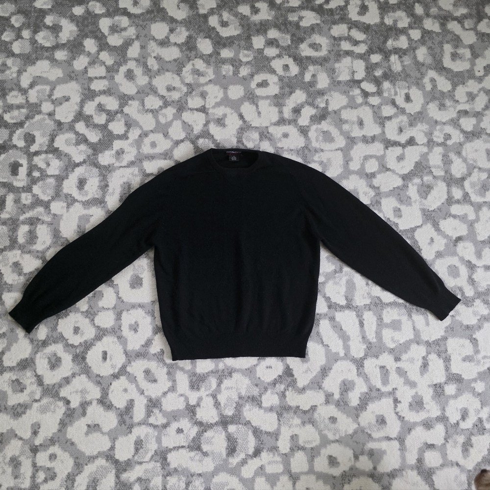 KIRKLAND SIGNATURE 100% 2 ply cashmere Black crewneck sweater size M